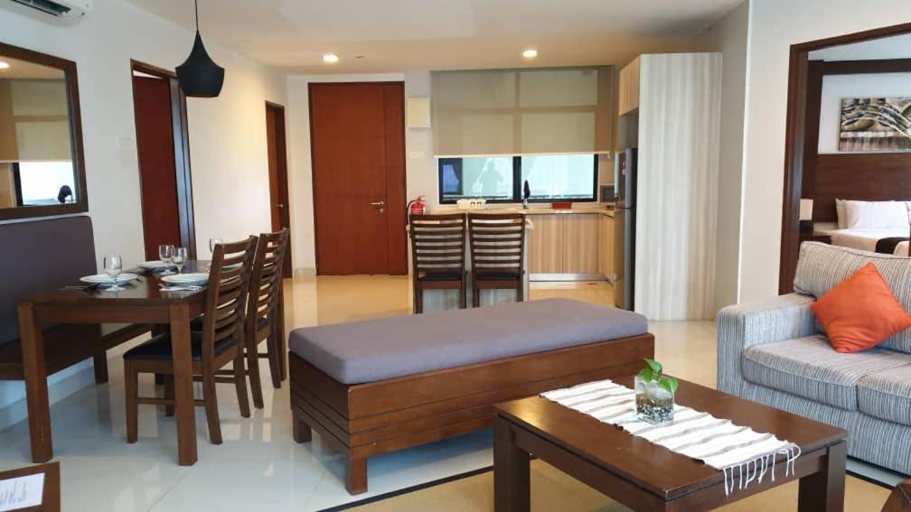 Samsuria Beach Apartment Resort Чератинг Екстериор снимка